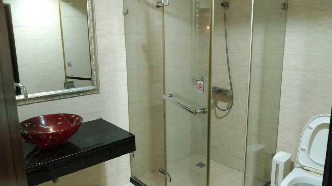 Schoen Hotel Гаосюн Екстер'єр фото